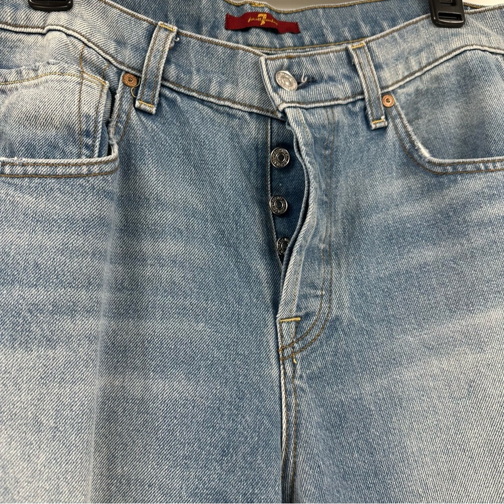 7 For All Mankind Womens Destroyed Button Fly Denim Cropped Jeans Sz 28 - Picture 3 of 12